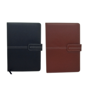 Libreta de cuerina con broche, con 120 hojas (no incluye lapicero) material externo: dimensiones: a5 / 21.3 x 15 cm